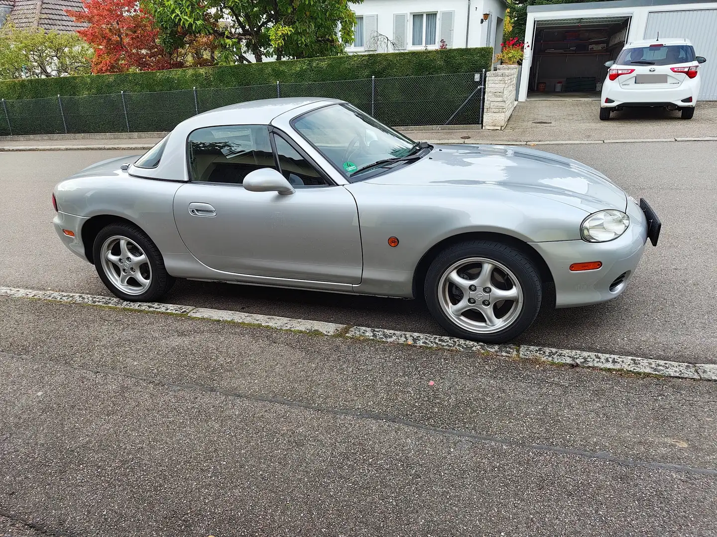 Mazda MX-5 MX-5 1.6i 16V Memories Silber - 2