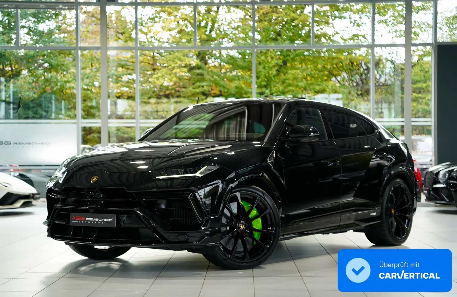 람보르기니 우루스 2023 검정 사진 1