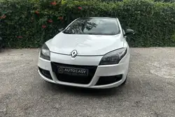 Renault Megane 3 Coupé 1.9 dCi 130ch FAP Monaco GP eco² Euro5
