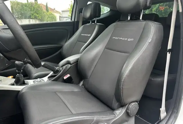 Renault Megane view 10
