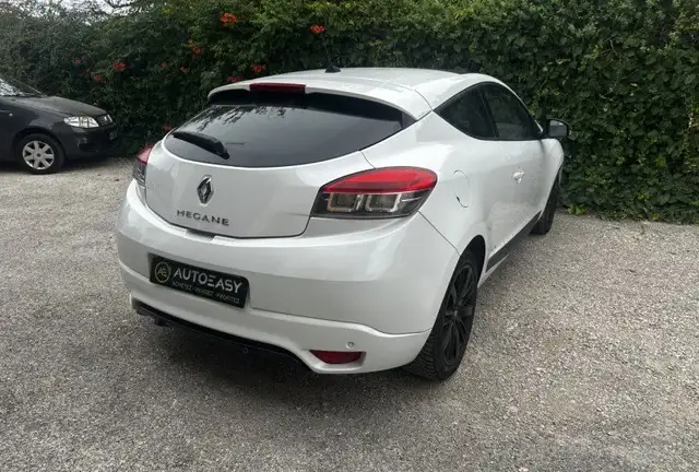 Renault Megane view 5
