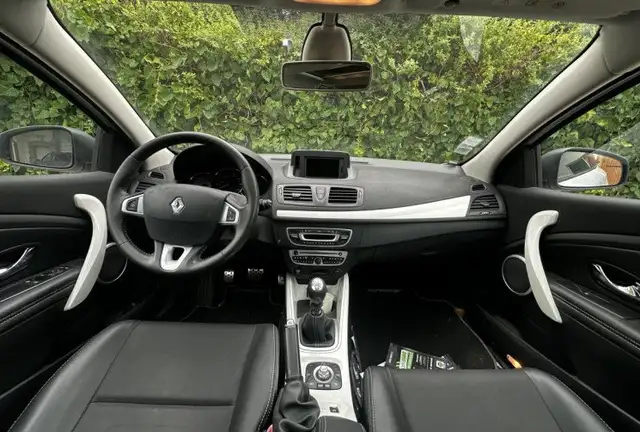 Renault Megane view 9