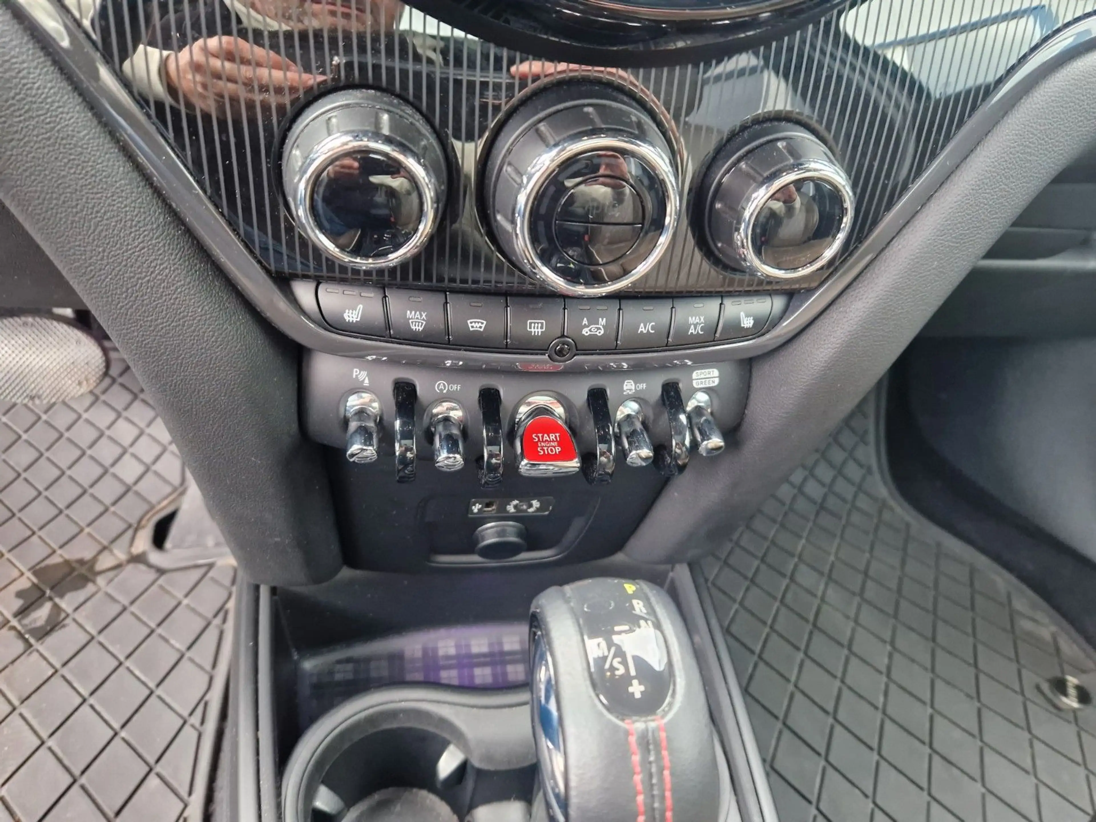 MINI Cooper S Countryman Cooper S **ALL-4; PANORAMA; HUD; BLACK; KAMERA** — photo 13