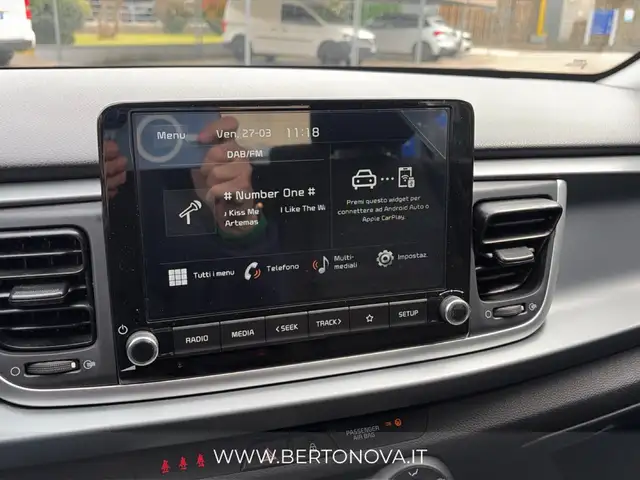 Kia Rio view 13