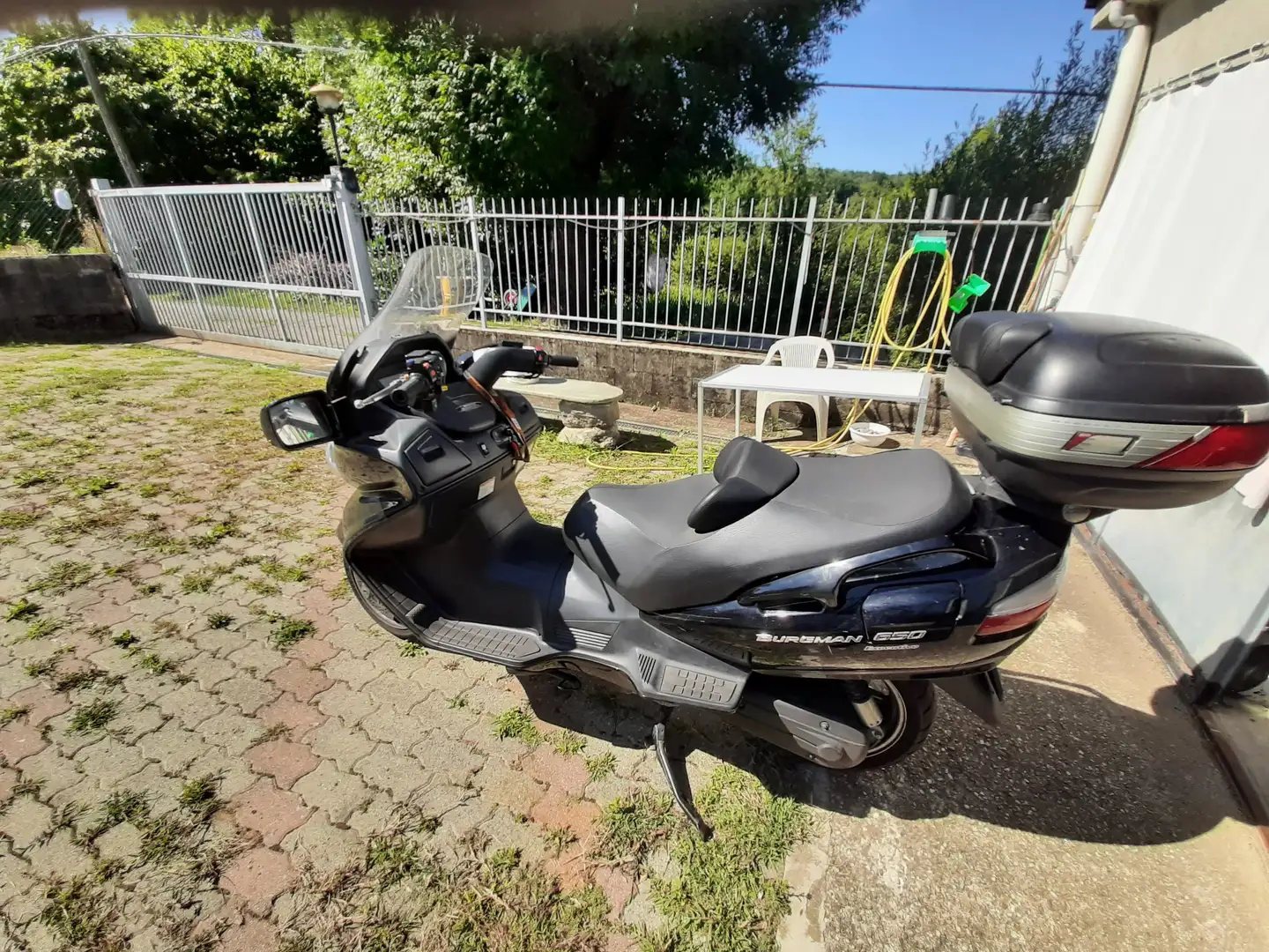 Suzuki Burgman 650 Executive Siyah - 1