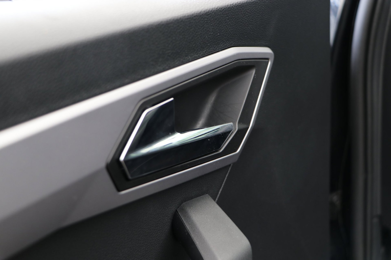 SEAT Arona 1.0 TSI FR Business Intense LED / Adaptive / Trekh — photo 23