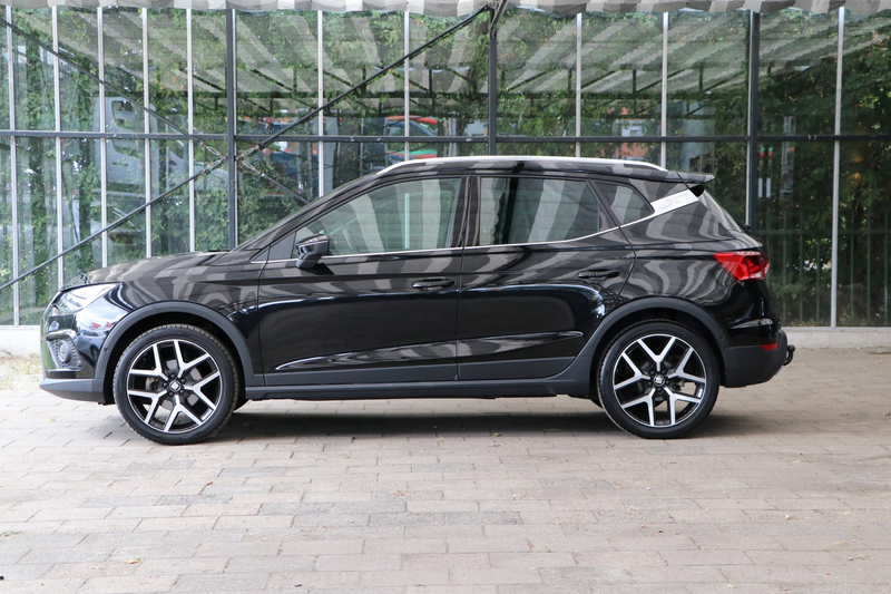 SEAT Arona 1.0 TSI FR Business Intense LED / Adaptive / Trekh — photo 3