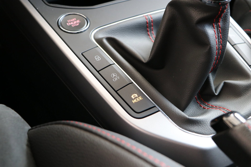 SEAT Arona 1.0 TSI FR Business Intense LED / Adaptive / Trekh — photo 35