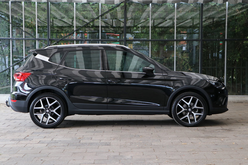 SEAT Arona 1.0 TSI FR Business Intense LED / Adaptive / Trekh — photo 2