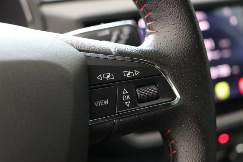 SEAT Arona 1.0 TSI FR Business Intense LED / Adaptive / Trekh — photo 32