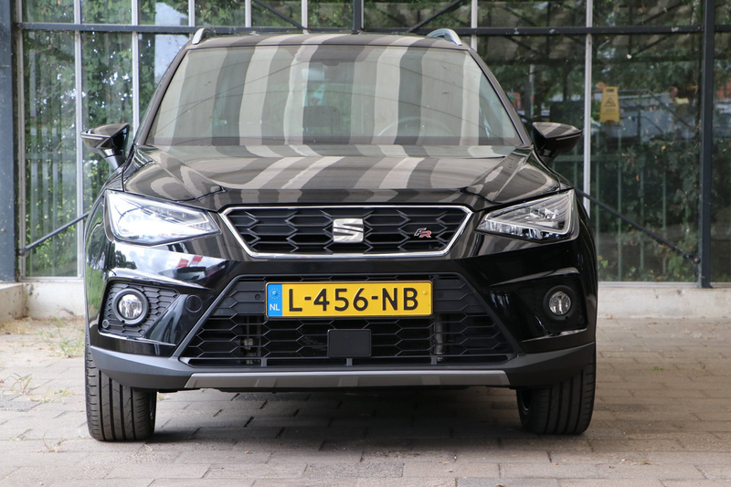 SEAT Arona 1.0 TSI FR Business Intense LED / Adaptive / Trekh — photo 4