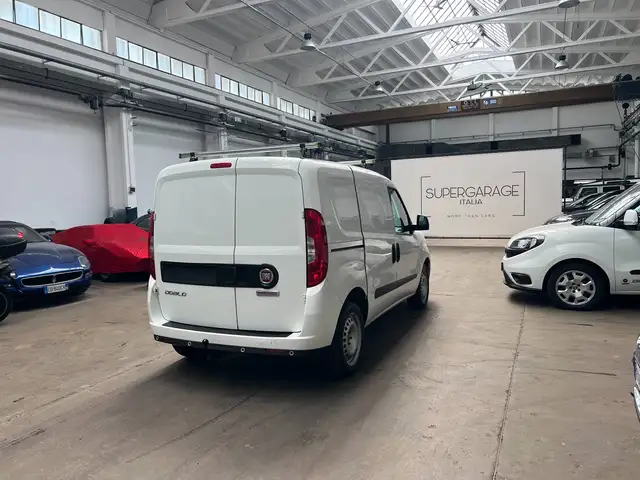 Fiat Doblo view 4