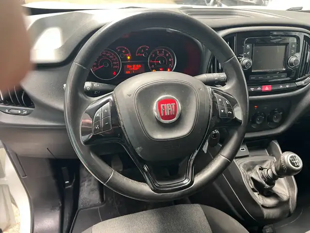 Fiat Doblo view 12