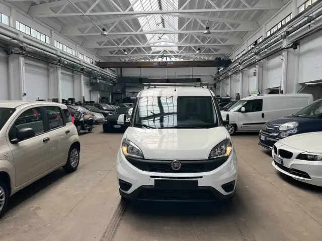 Fiat Doblo view 3