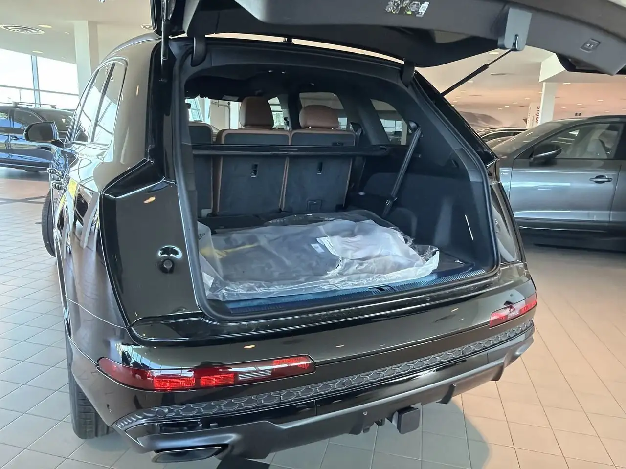Audi Q7 снимка Audi Q7