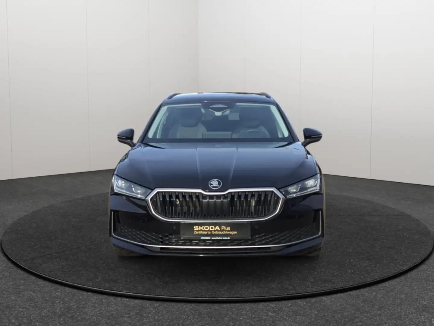 Skoda Superb Combi 2.0TDI DSG Selection Matrix AHK STHZ Navi HU Schwarz - 2