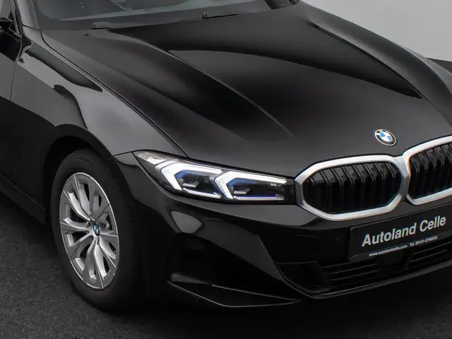 BMW 3 Series view 19