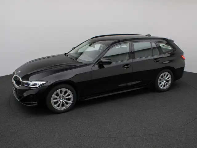 BMW 3 Series view 12