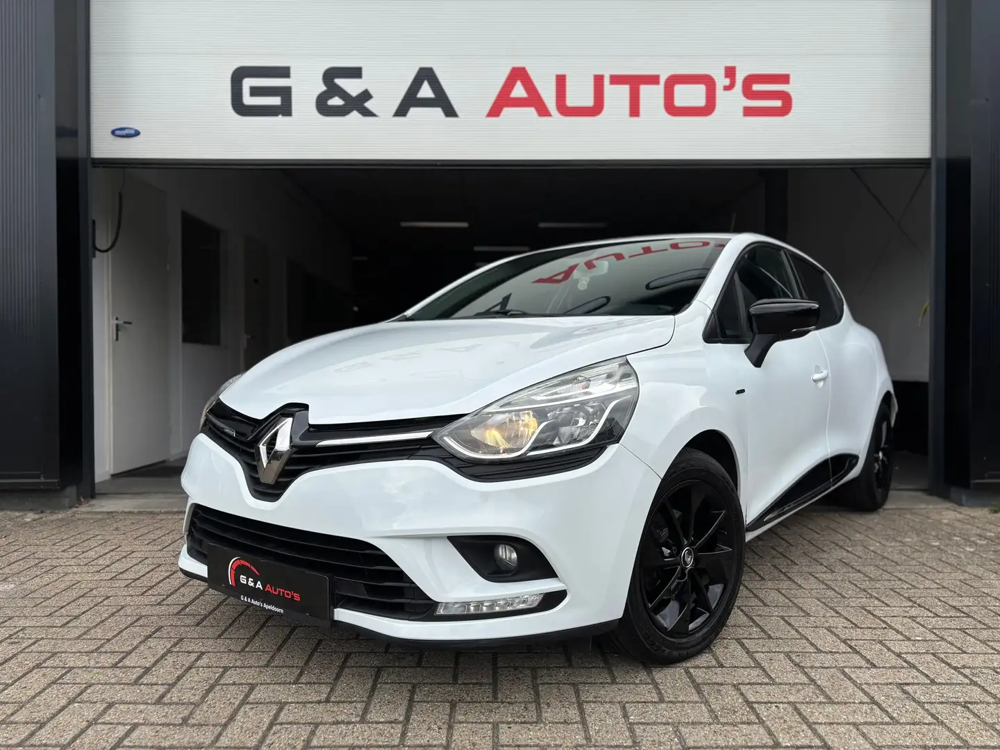 Renault Clio 0.9 TCe Limited / Airco / Navi / KeyLess / PDC / L Blanco - 1