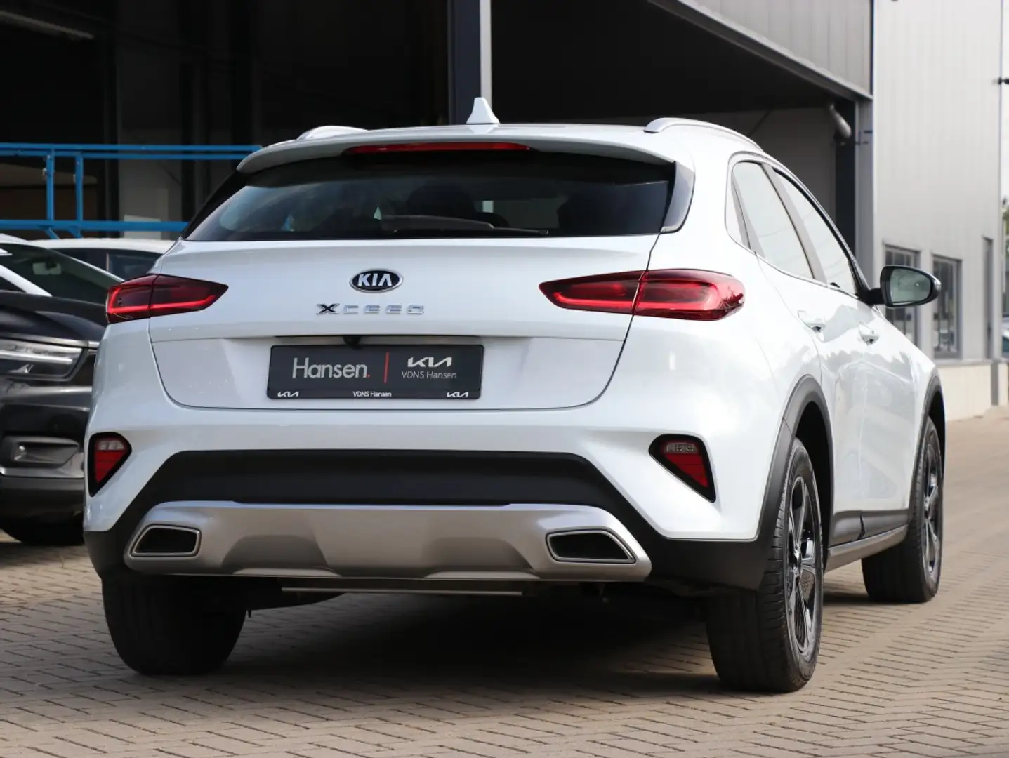 Kia XCeed 1.6 GDi PHEV DynamicLine I Trekhaak I Half-leder Blanco - 2