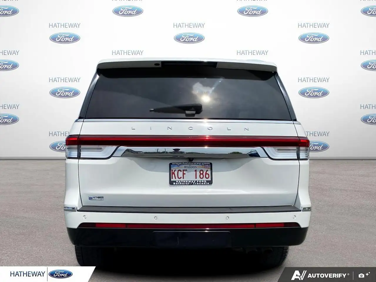Lincoln Navigator photo Lincoln Navigator
