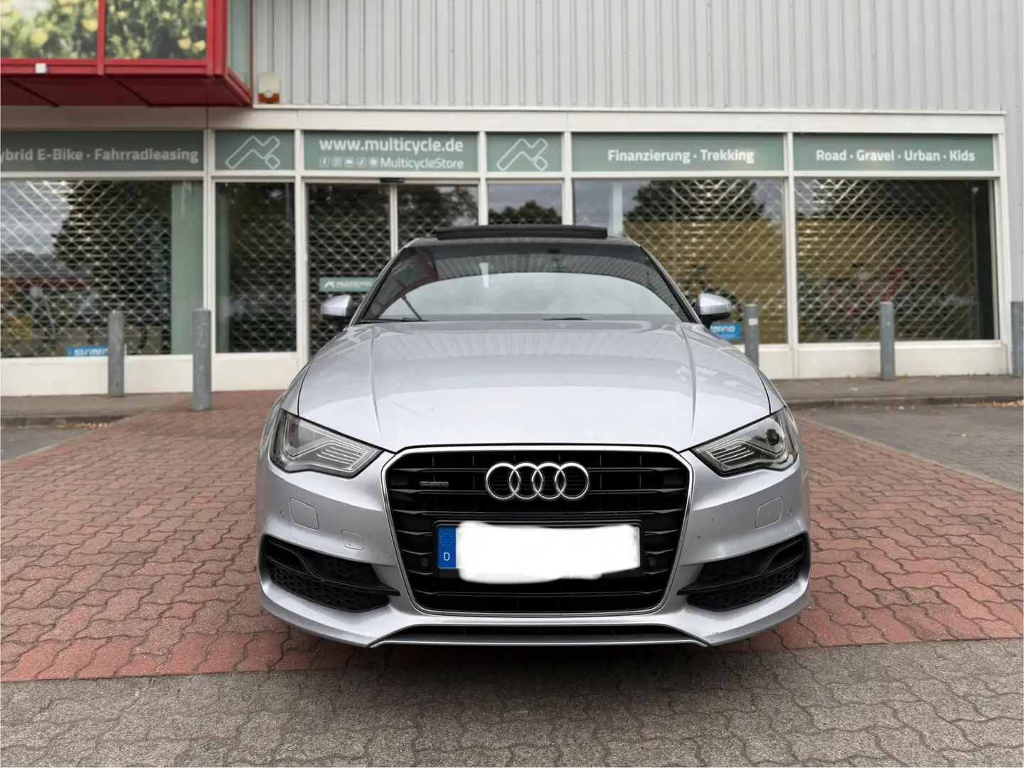 Audi A3 2.0 TFSI S tronic Ambition Silber - 2