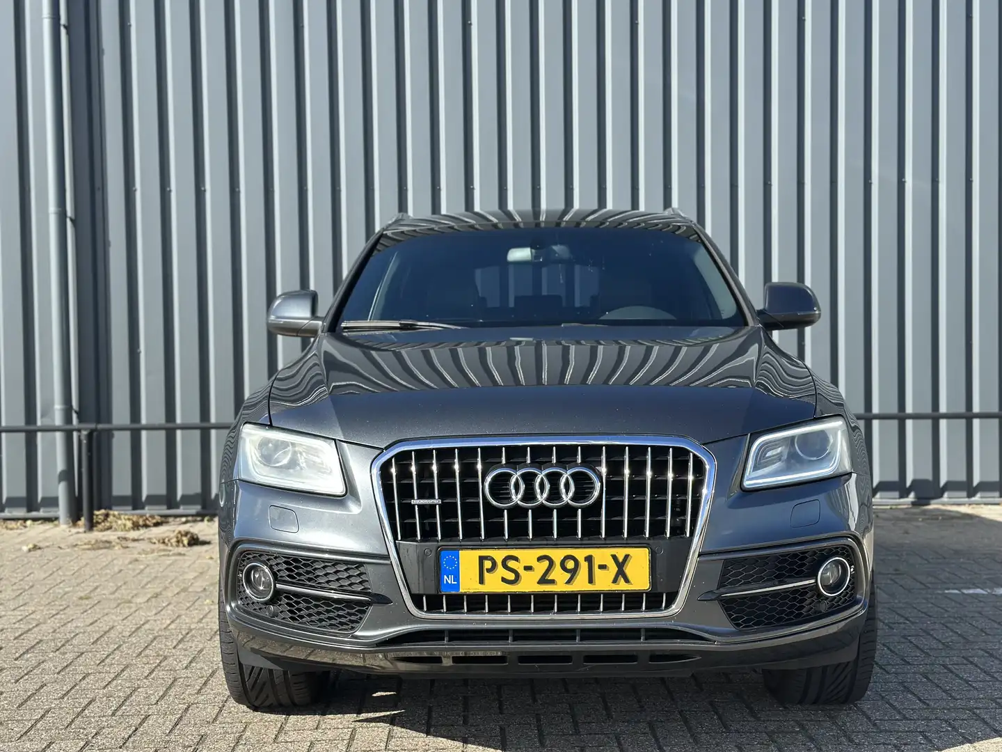 Audi Q5 3.0 TDI q. Pro L S Grijs - 2