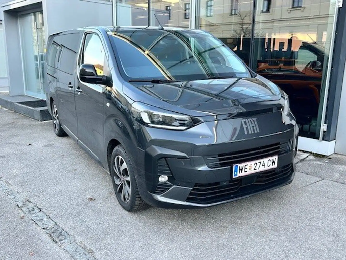 Fiat Ulysse 180 BlueHDi L3 Top Grau - 1