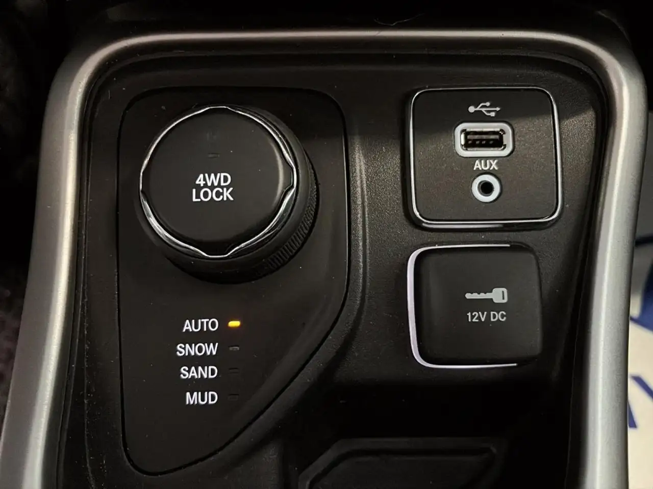 Jeep Compass снимка Jeep Compass