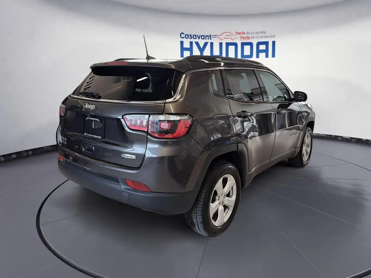Jeep Compass снимка Jeep Compass