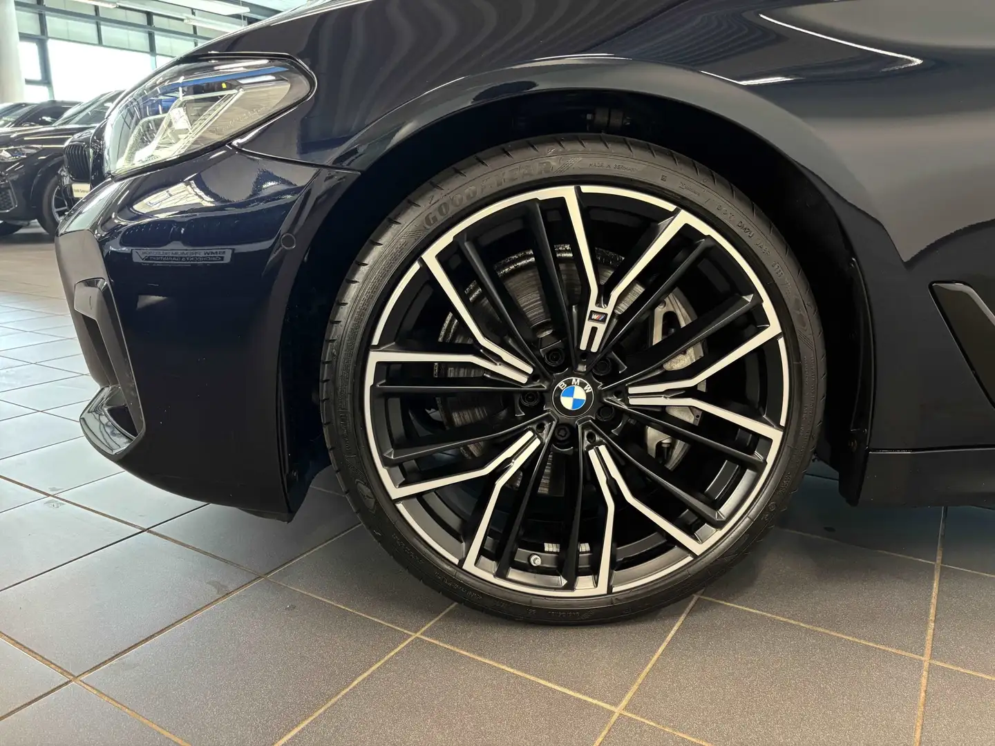 BMW 530 d Touring M Sport HUD RFK NAVI Standh. LED Laser Nero - 2