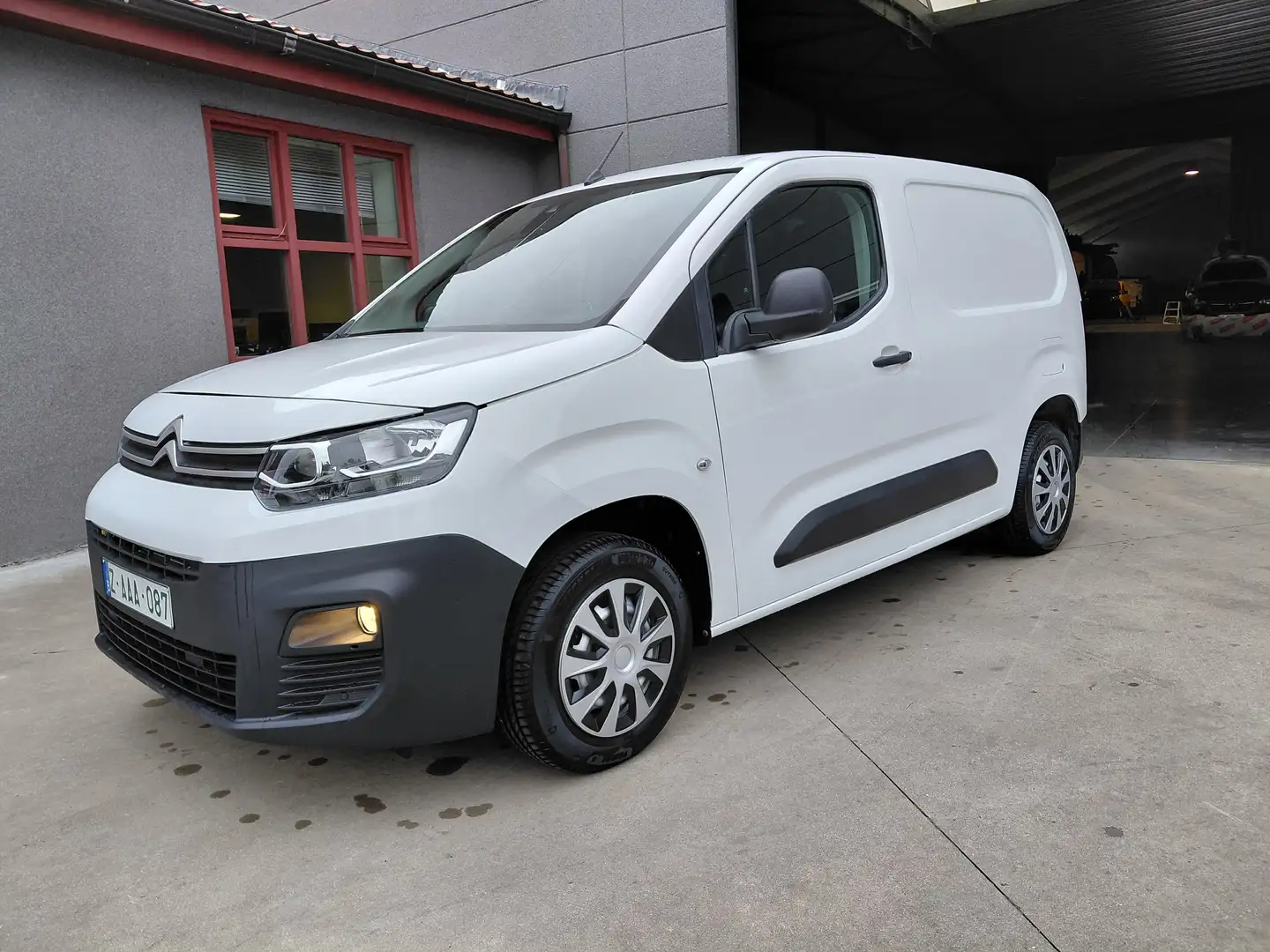 Citroen Berlingo Airco, camera, 3 plaatsen, 70000 km Wit - 1