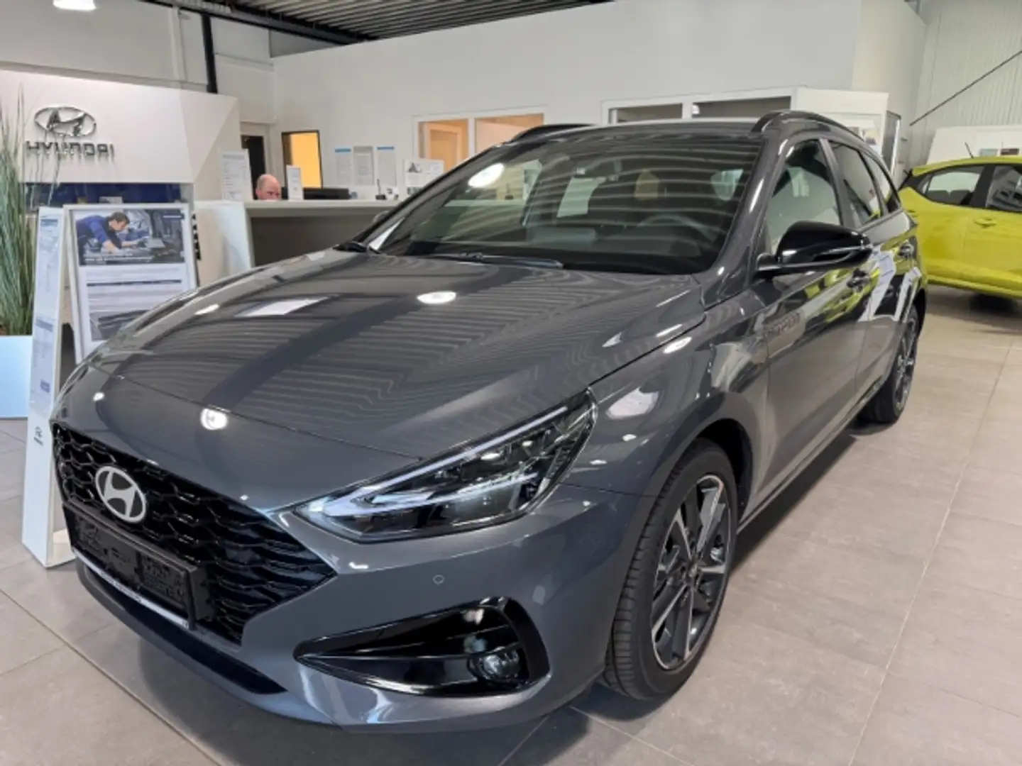 Hyundai i30 cw Advantage 1.0 T-GDI EU6e Navi Digitales Cockpit Grau - 2