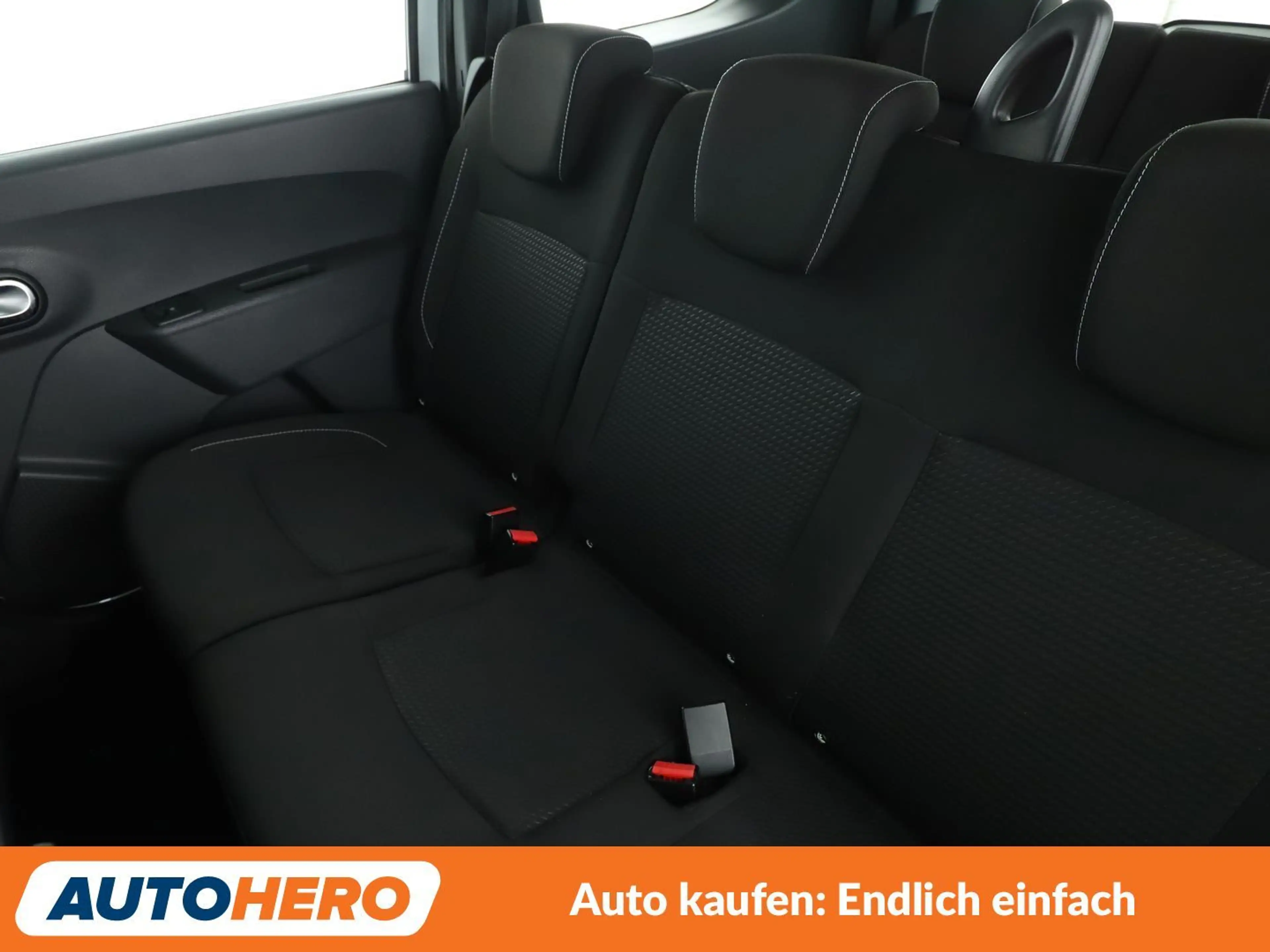 Dacia Lodgy 1.6 SCe Comfort *TEMPO*PDC*SHZ*KLIMA* — photo 14