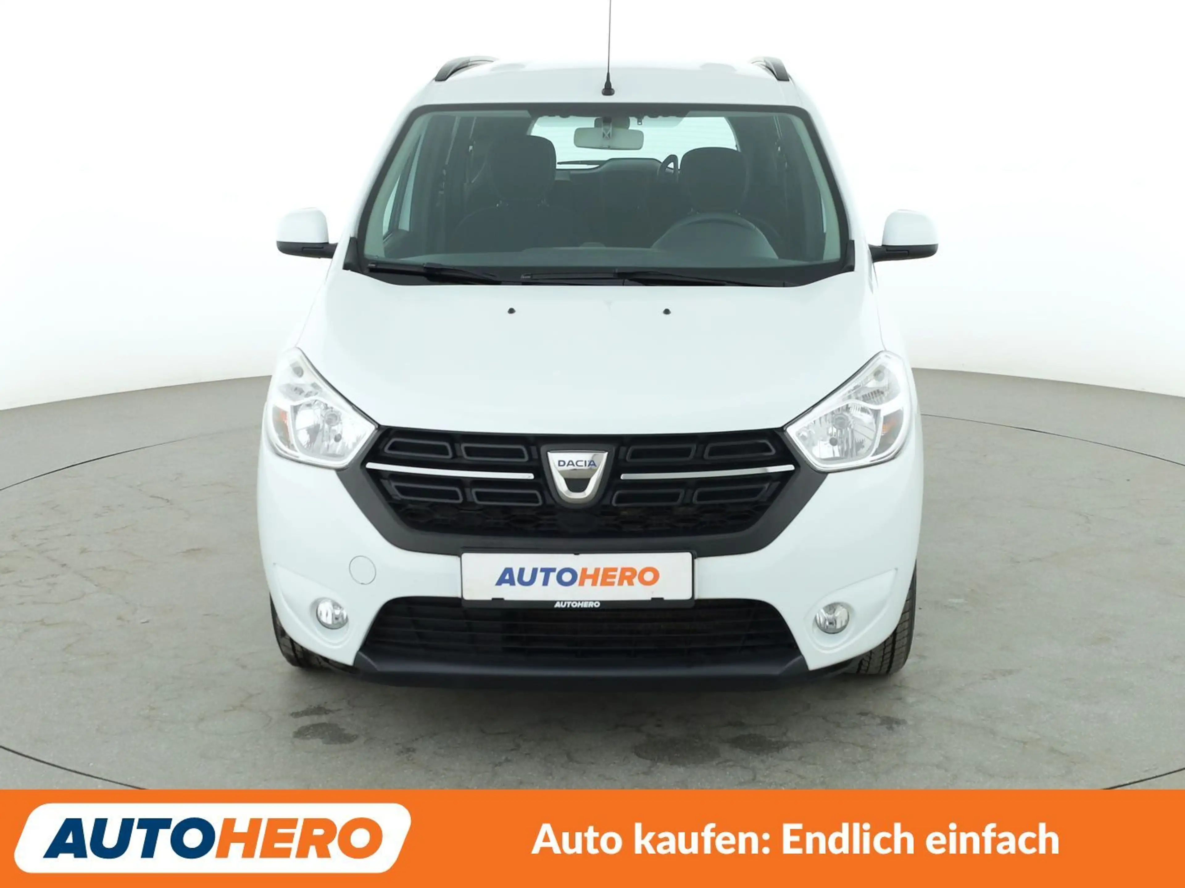 Dacia Lodgy 1.6 SCe Comfort *TEMPO*PDC*SHZ*KLIMA* — photo 9