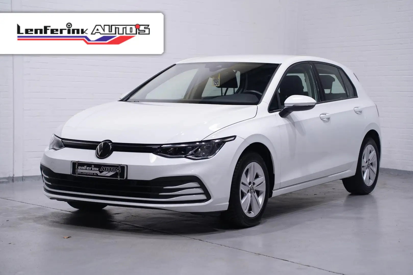 Volkswagen Golf 1.0 eTSI Life Navi Camera PDC v+a Apple Carplay 1e Blanc - 1