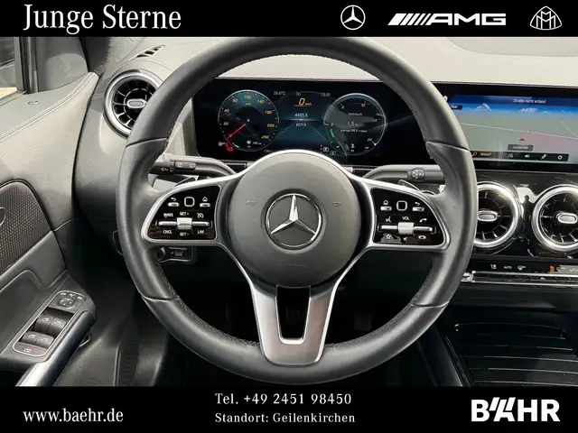 Mercedes-Benz Gla view 13