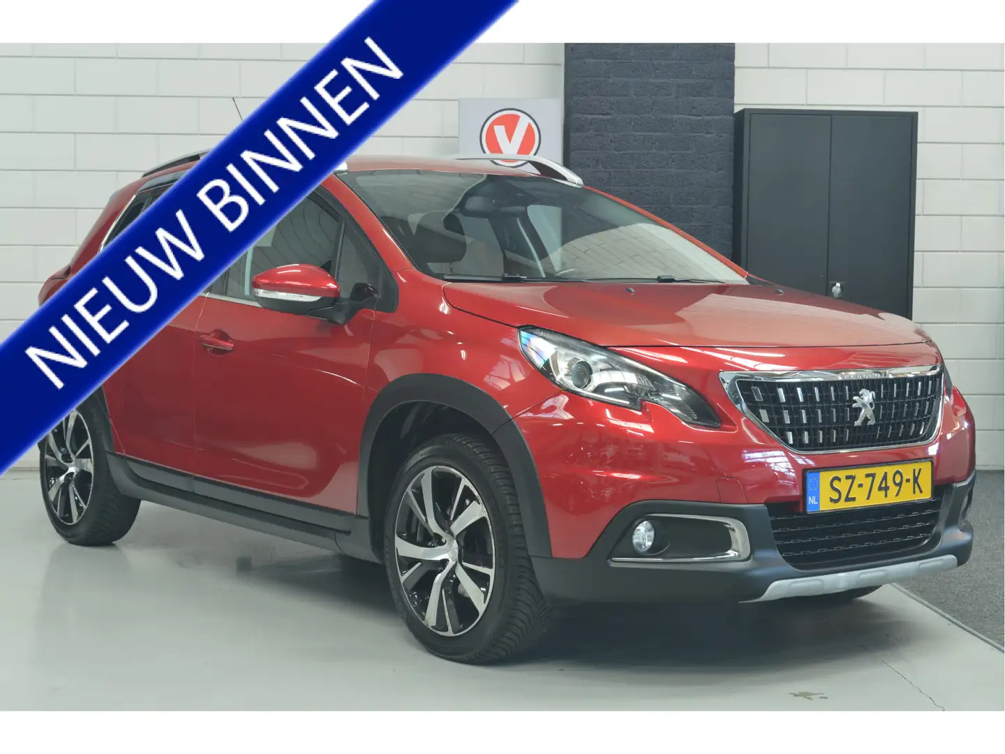 Peugeot 2008 1.2 PureTech Allure / AUTOMAAT // 105.000 km // CL Rot - 1