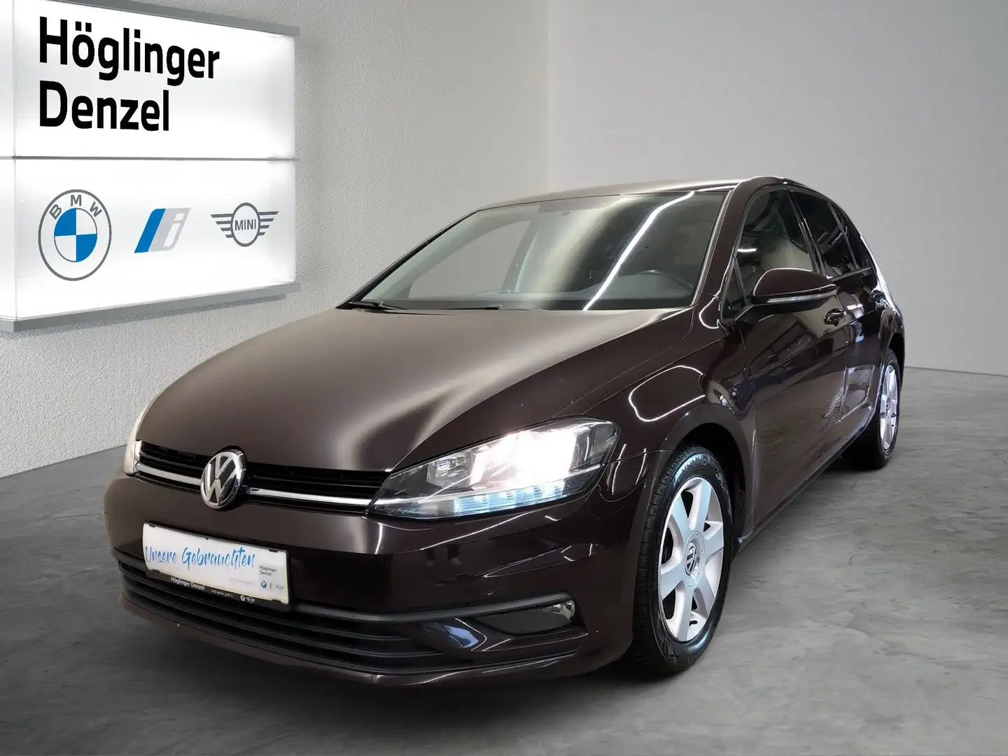 Volkswagen Golf Trendline 1,6 TDI Rot - 1