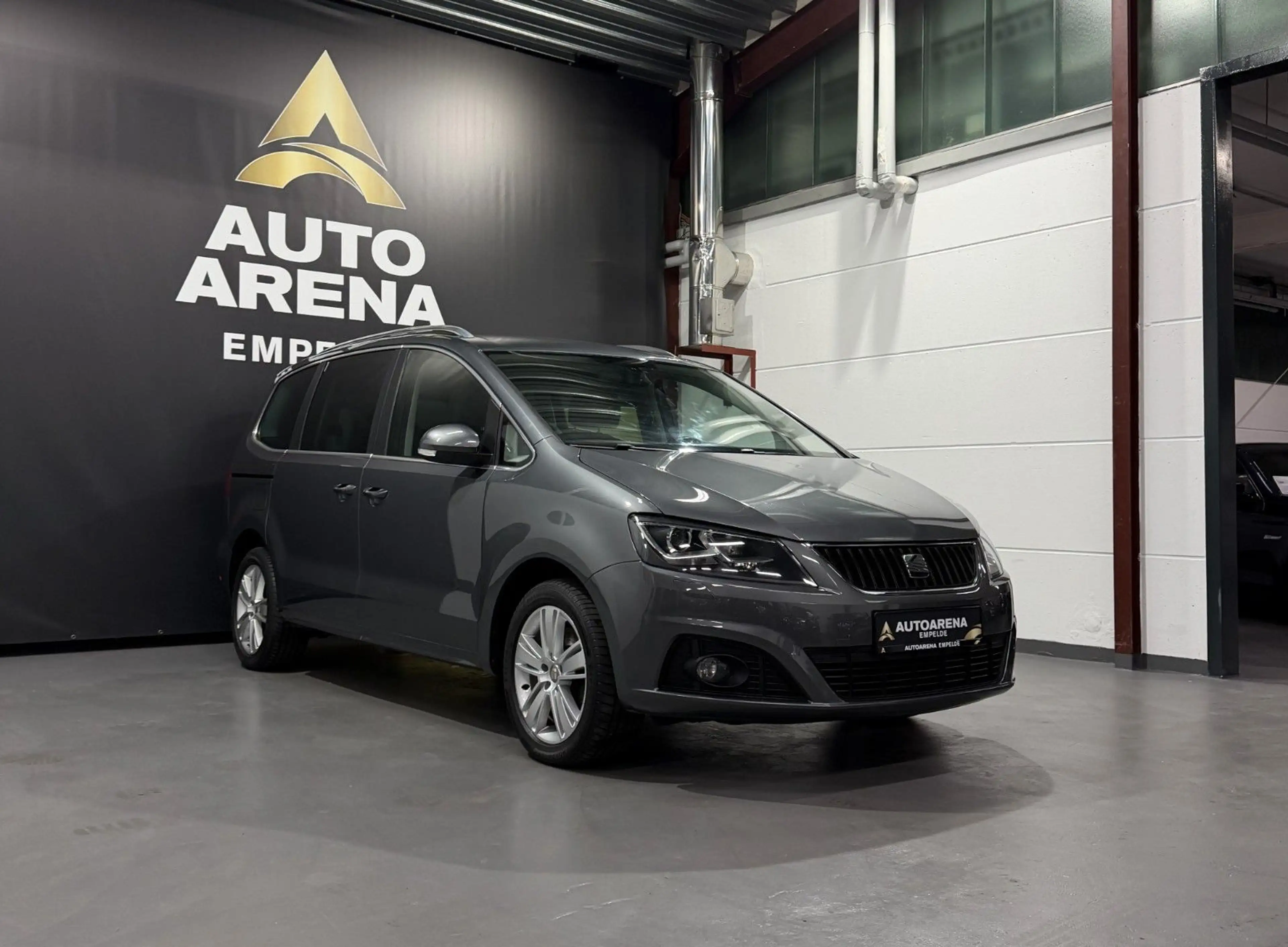 SEAT Alhambra 2.0 TDI DSG 7-Sitzer Navi*Cam*Temp.*AHK — photo 3