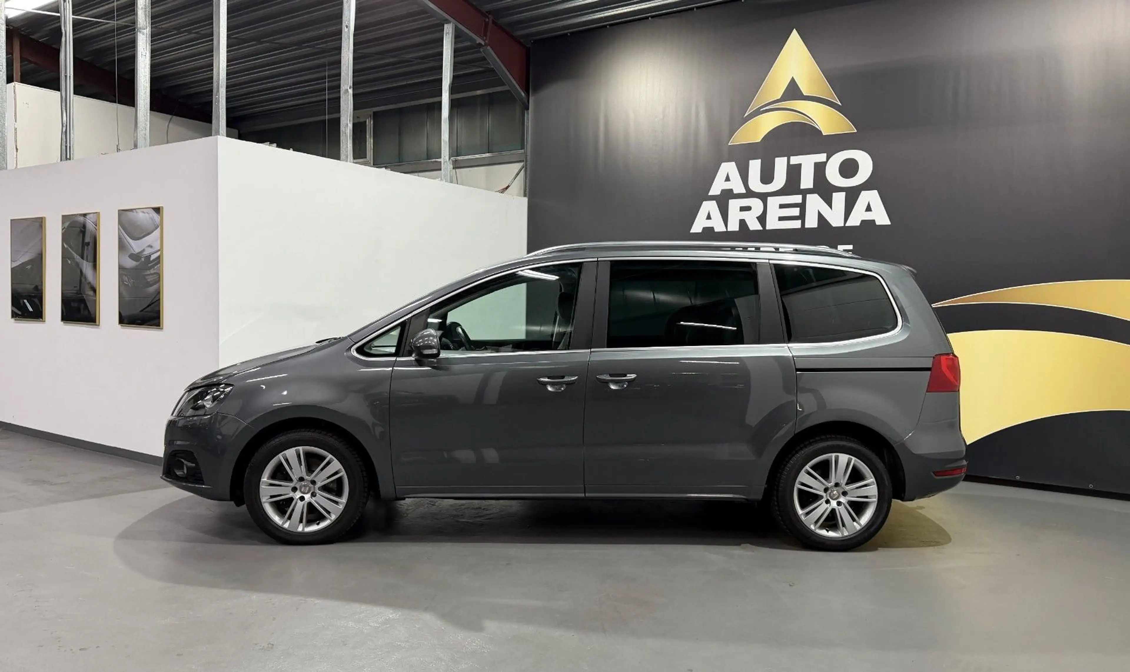 SEAT Alhambra 2.0 TDI DSG 7-Sitzer Navi*Cam*Temp.*AHK — photo 4
