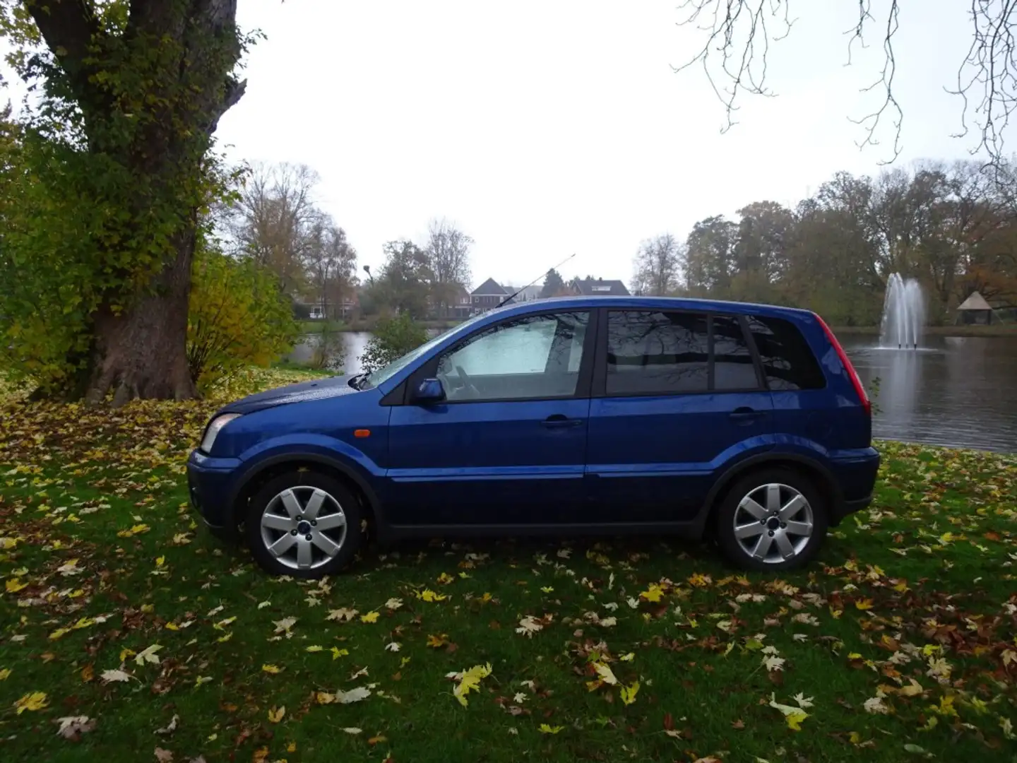 Ford Fusion 1.6-16V FUTURA Blauw - 2