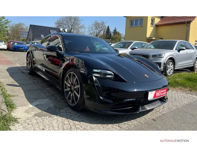 Porsche Taycan view 4