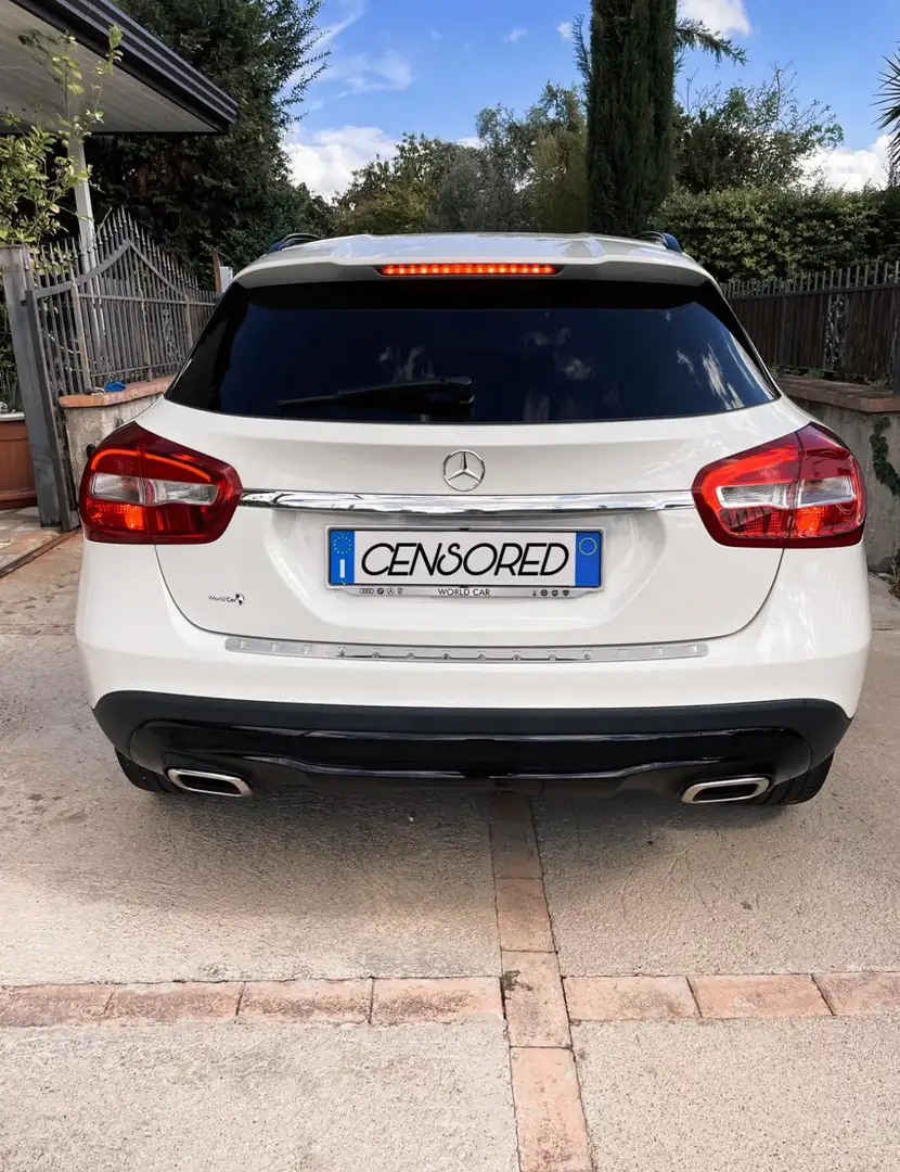 Mercedes-Benz GLA 180 Automatic Premium Bianco - 2