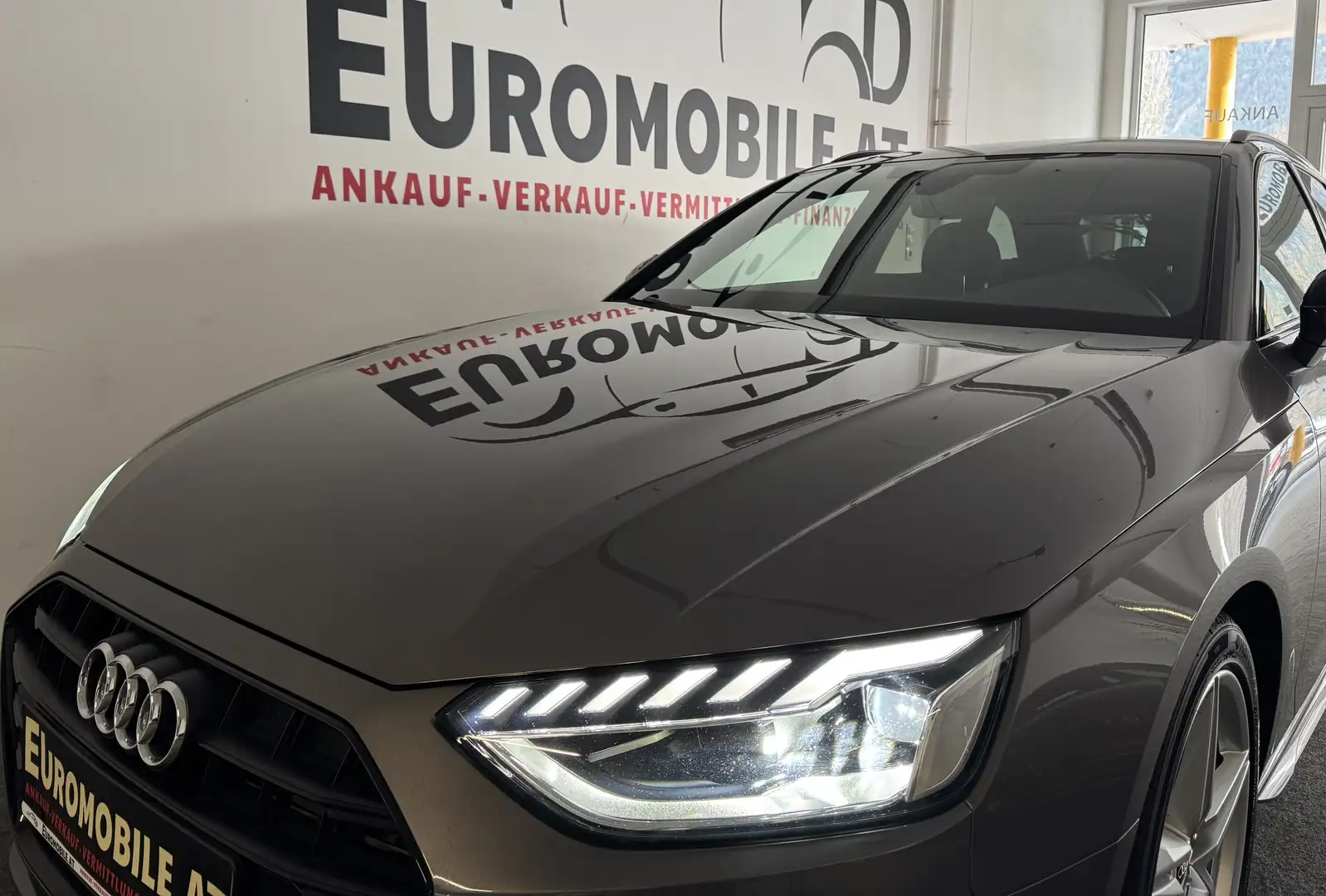 Audi A4 40 TDI Advanced S-LINE AHK*3-ZON.*ALCANTARA*18ZOLL Gris - 2