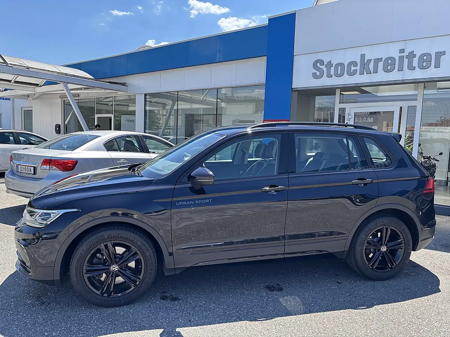 Volkswagen Tiguan 2,0 TSI 4Motion DSG*MATRIX*KAMERA*AHK*NAVI*TEMP... Schwarz - 2