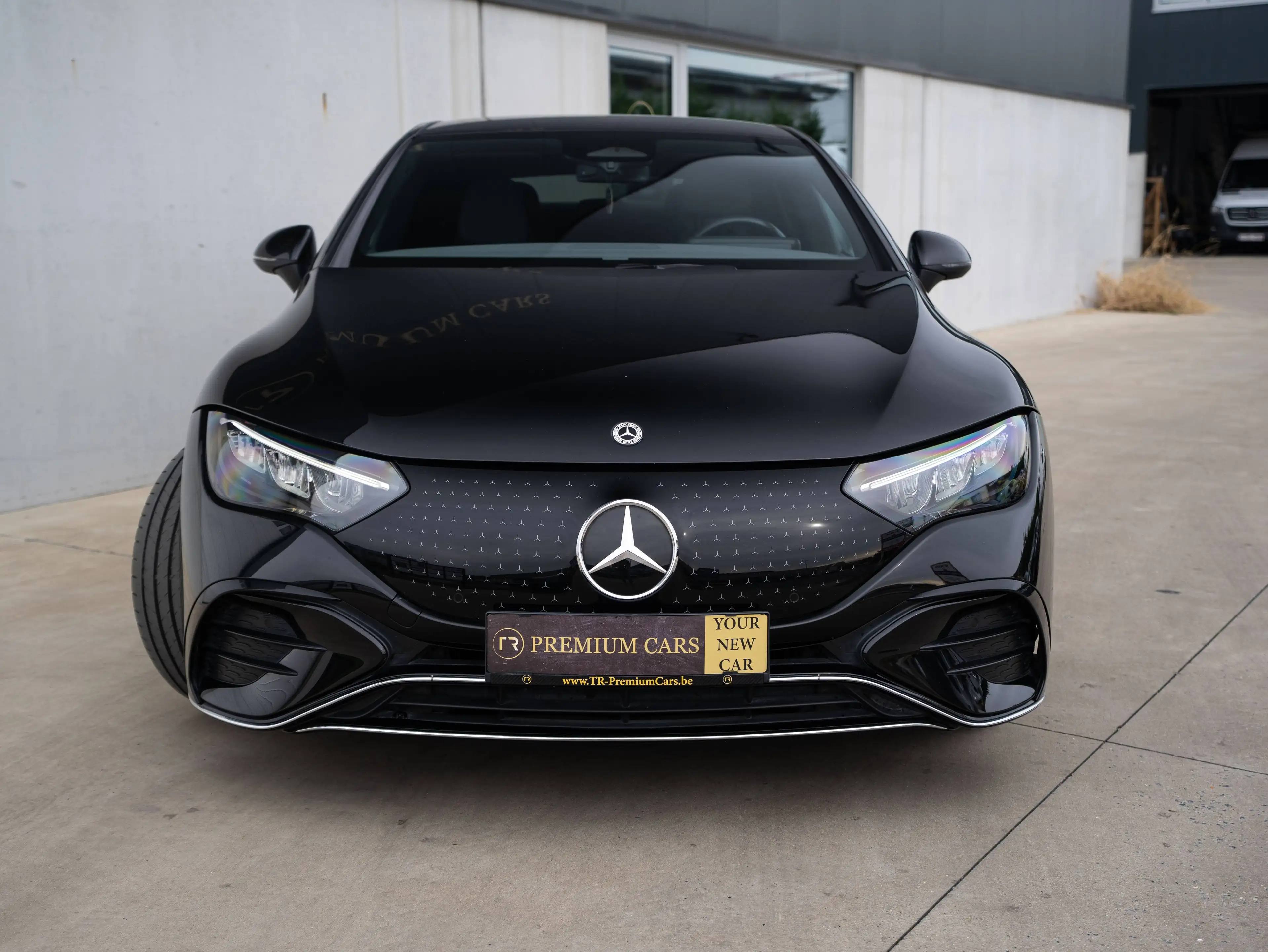 Mercedes-Benz EQE 350 AMG Line l Carplay l Memory l Keyless l Camera l 101% SOH — photo 4