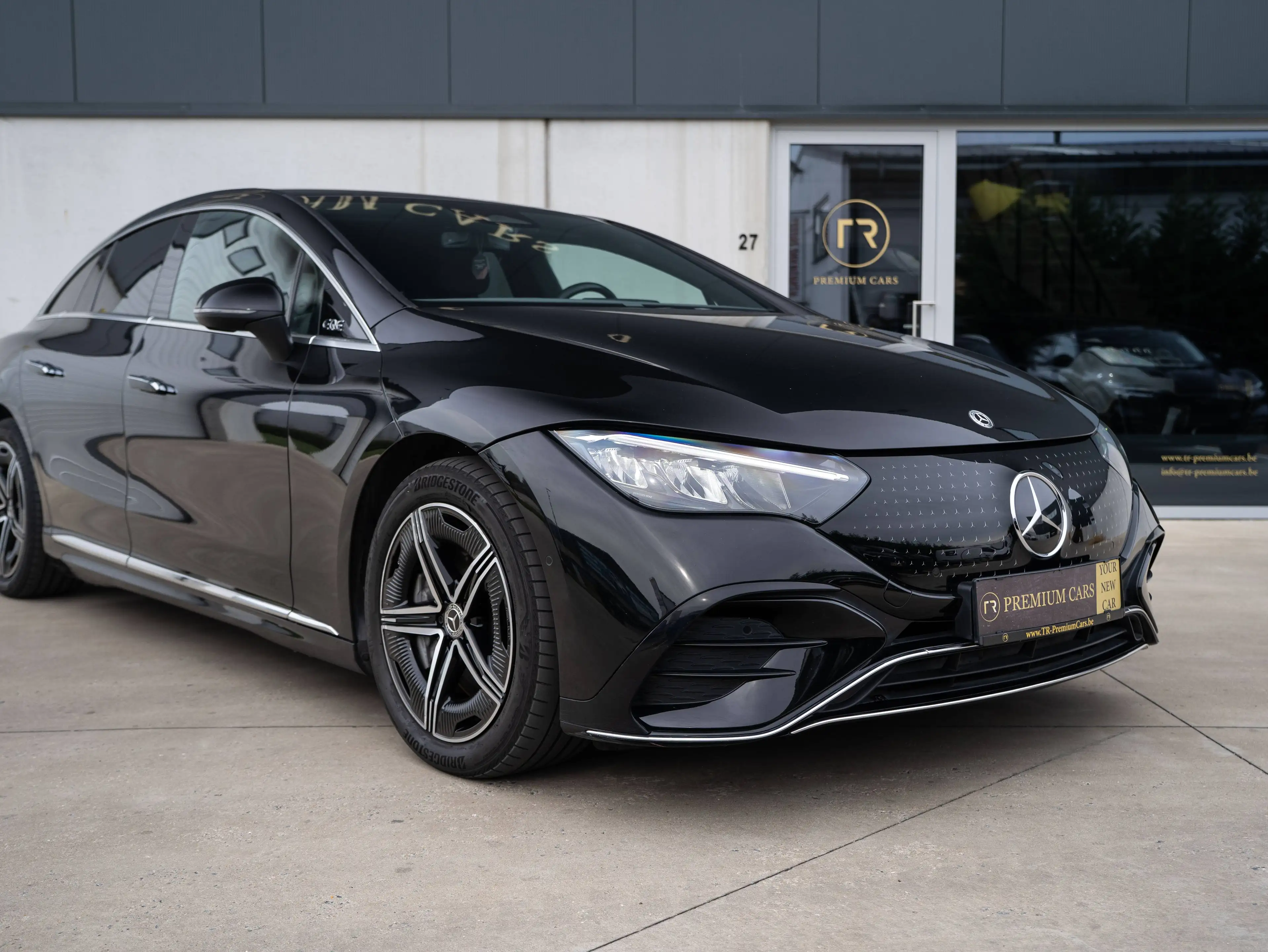 Mercedes-Benz EQE 350 AMG Line l Carplay l Memory l Keyless l Camera l 101% SOH — photo 7