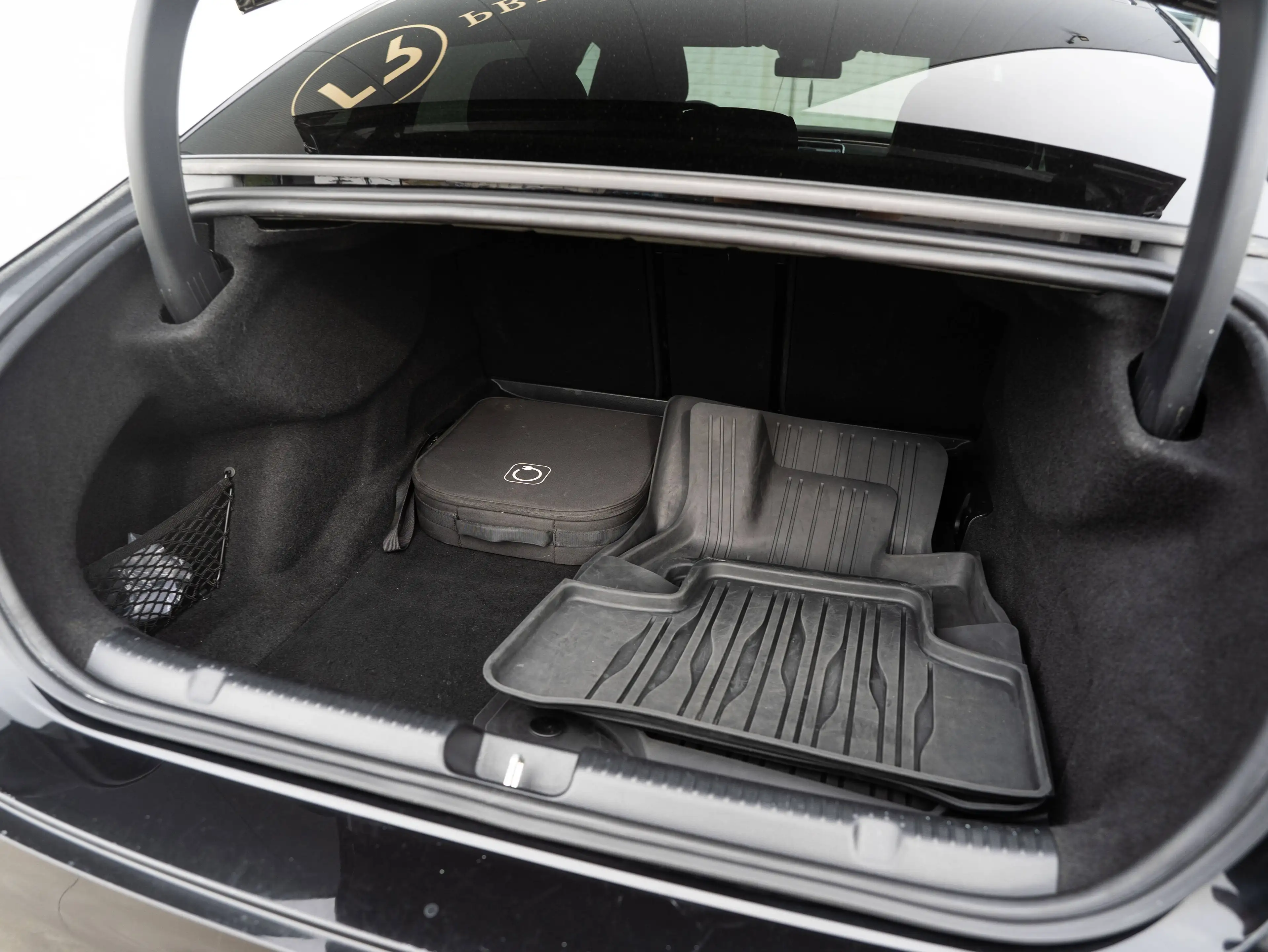 Mercedes-Benz EQE 350 AMG Line l Carplay l Memory l Keyless l Camera l 101% SOH — photo 15