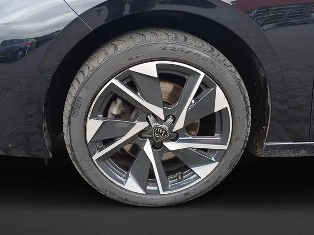Peugeot 308 view 8